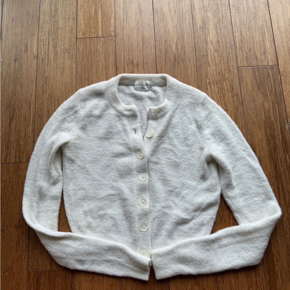 Wilfred Cream Button-Up Fuzzy Cardigan